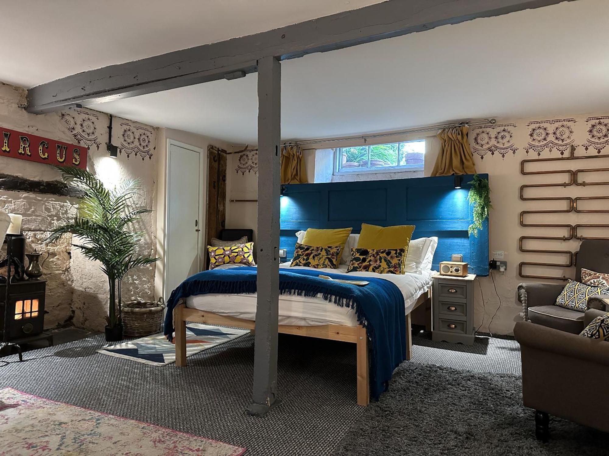 Charming Two-bedroom Apartment, One Drake Road, Tavistock * Tavistock (Devon)